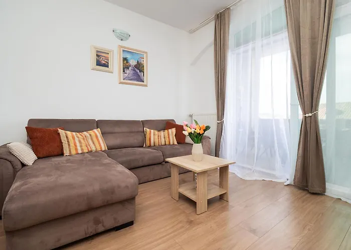 Biser Mora Rogoznica (Sibenik-Knin)