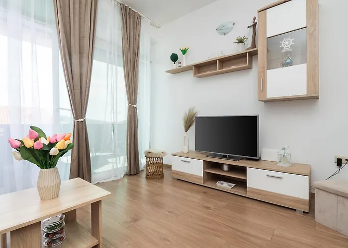 Biser Mora * Rogoznica (Sibenik-Knin)